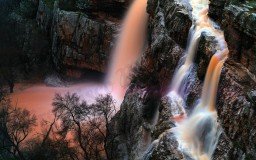 Cascada en rosa